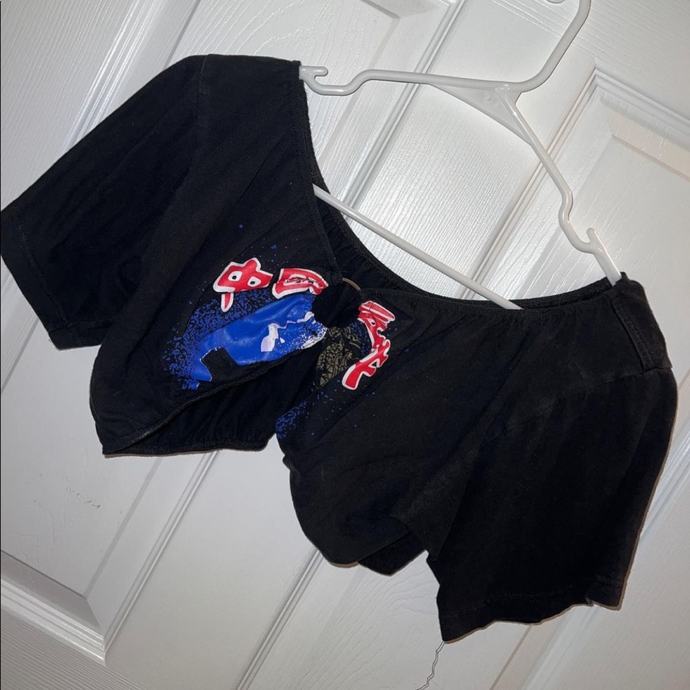 LF cropped shirt so trendy & cute!